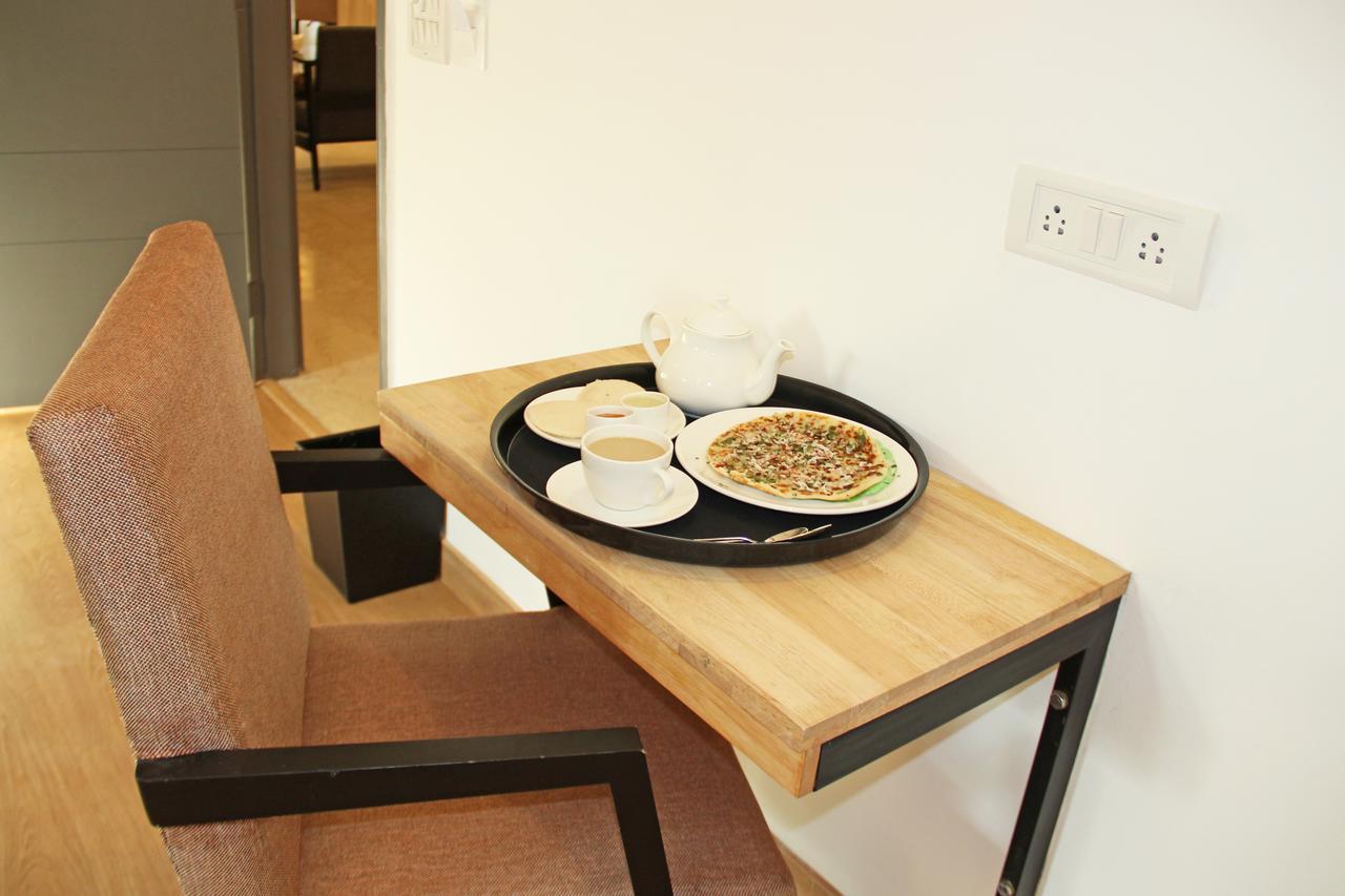 Oyo 9326 Om Sai Residency Hotell Mumbai Eksteriør bilde